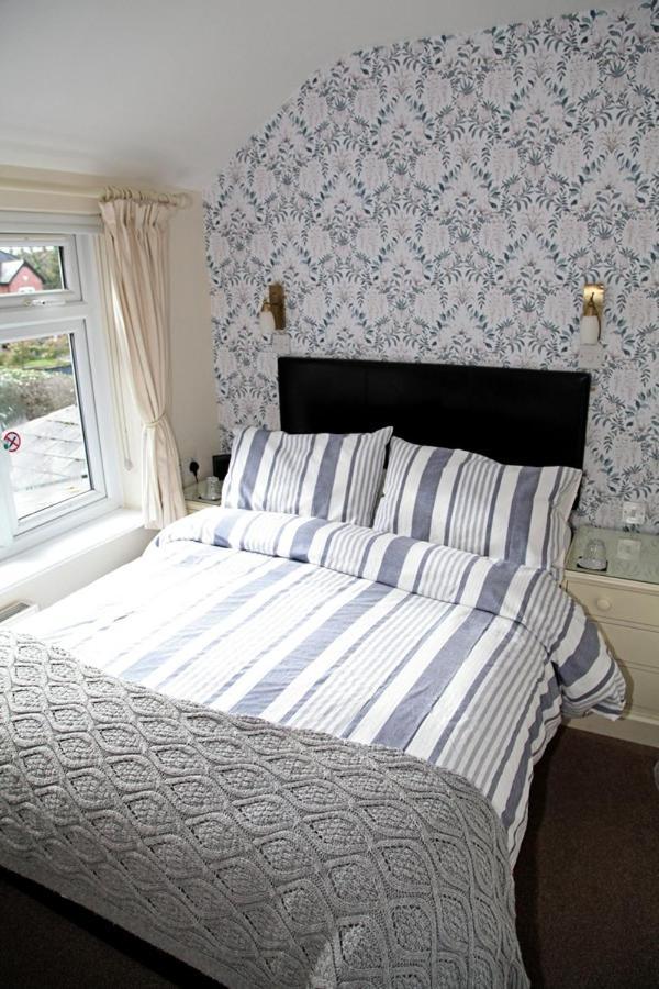 The Hinton Guest House Knutsford Bagian luar foto