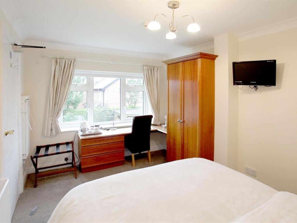 The Hinton Guest House Knutsford Bagian luar foto