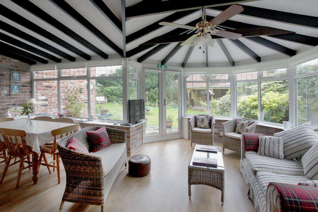 The Hinton Guest House Knutsford Bagian luar foto