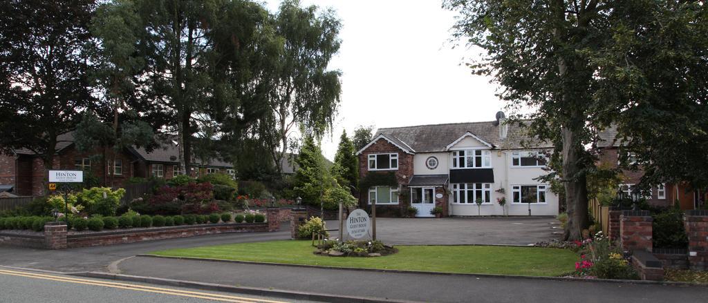 The Hinton Guest House Knutsford Bagian luar foto