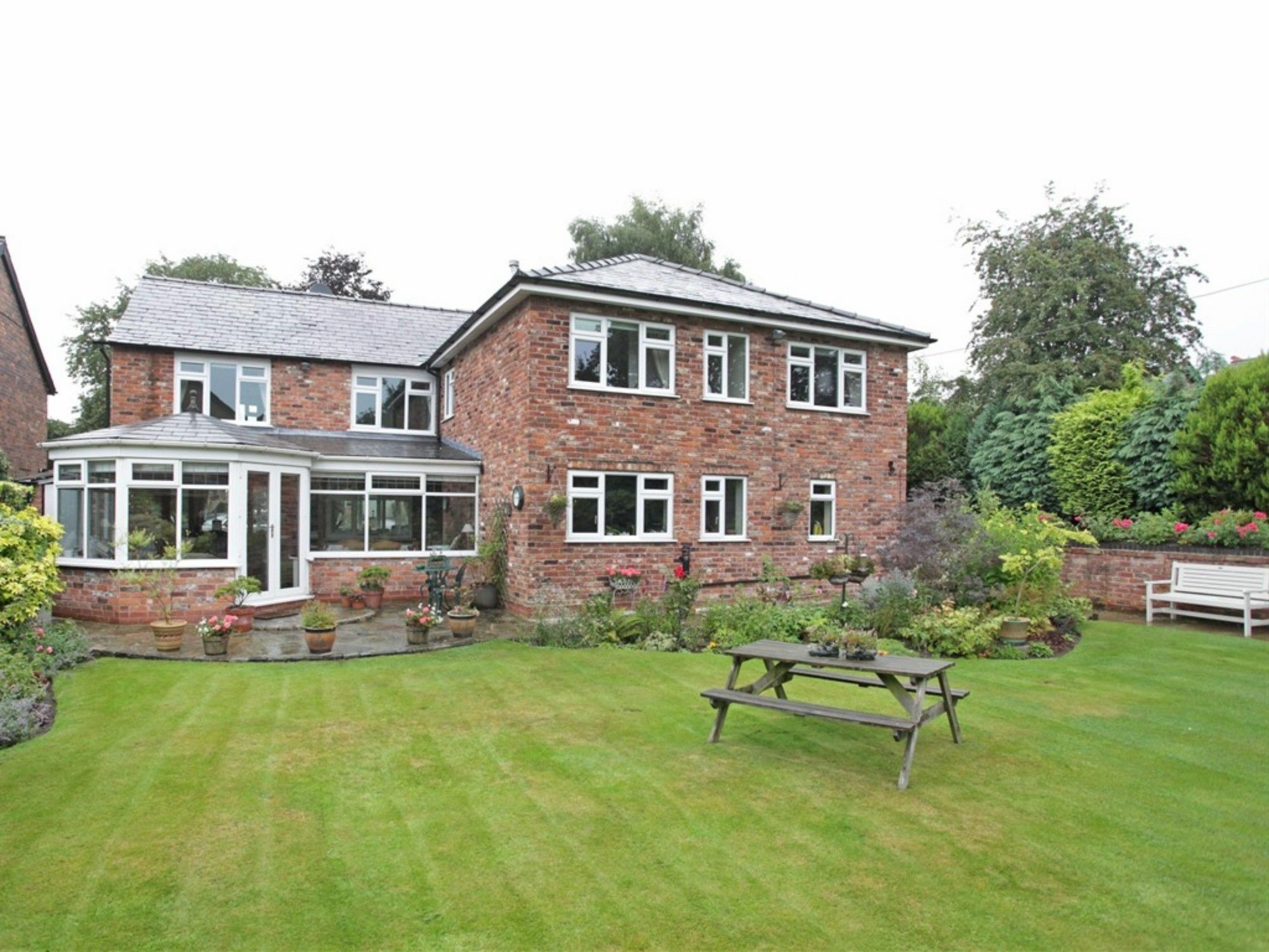 The Hinton Guest House Knutsford Bagian luar foto